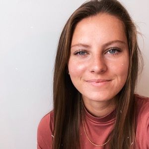 Meet your Posher, Lanie